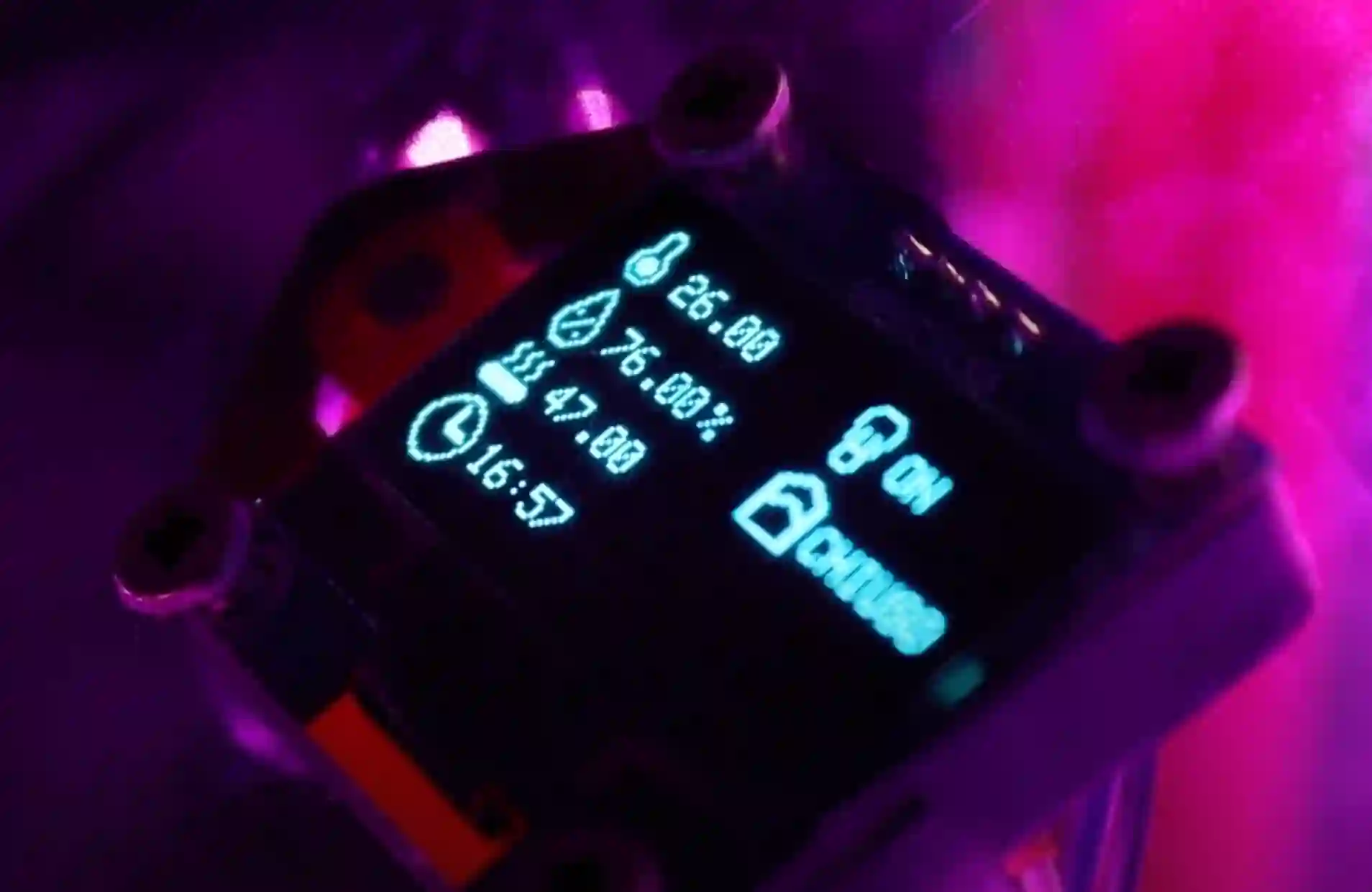 Smart Greenhouse - Gallery Image 3